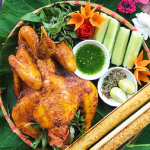 Gà nướng cơm lam