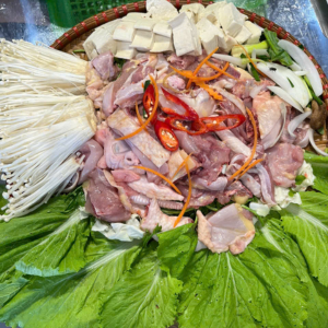 Lẩu gà lá giang